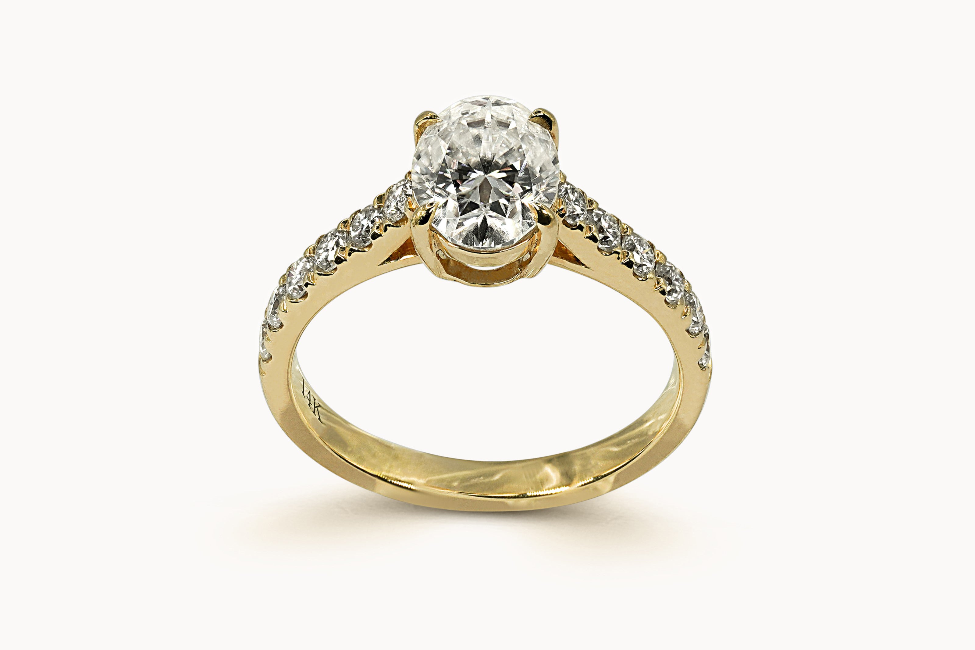Aurelias Funkelnder Ring | Exklusiver Diamantring | VON RUWEN